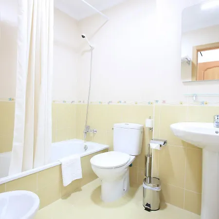 Reh Apartment *